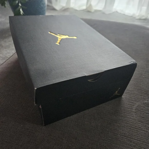 Men's size 8 Retro Jordan 6 Midnight Navy - Picture 4 of 5